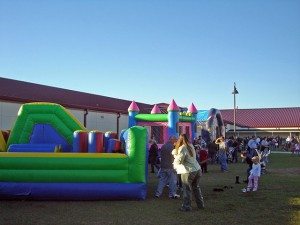 Big Obstacle Course & Two Large Bounce Houses At A School Caravel!